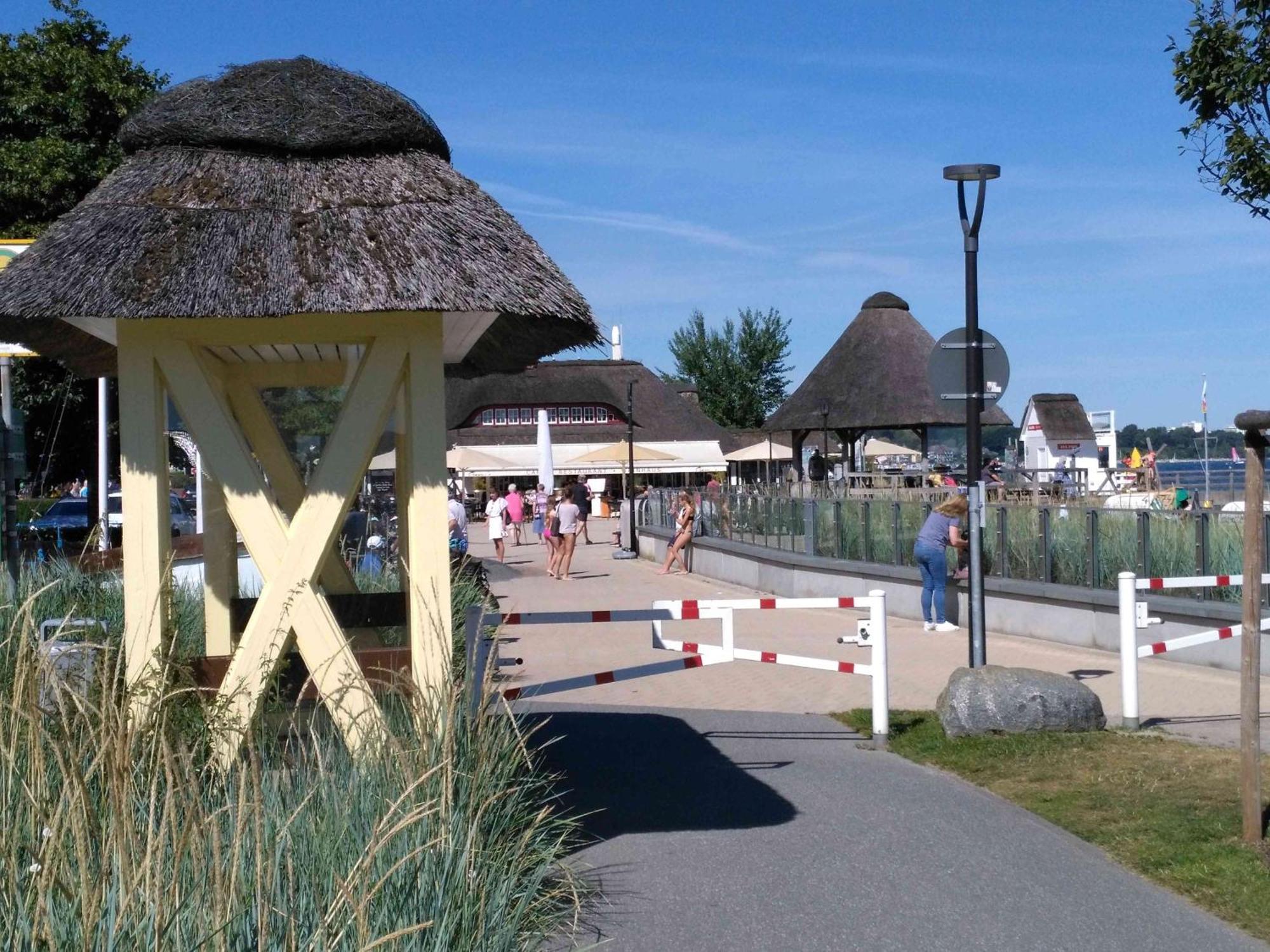 Haus Suedstrand, Scharbeutz-ジールクスドルフ エクステリア 写真
